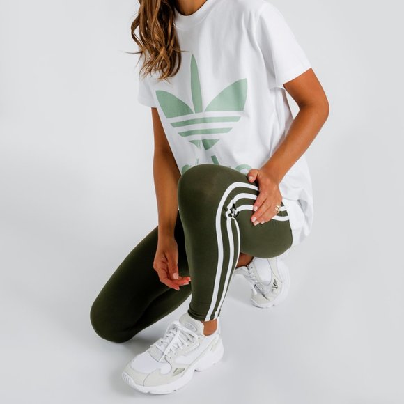adidas originals adicolor three stripe trefoil legging in green